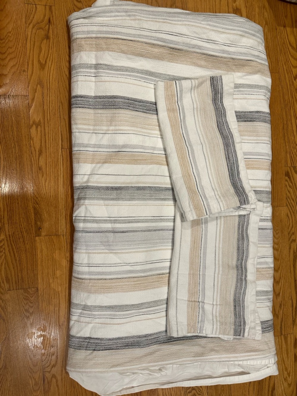 Pottery Barn Clayton Striped Duvet Cover & Matching Shams - Picture 9 of 10